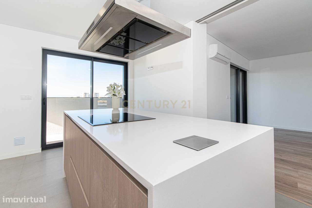 Penthouse T5 de luxo com vista rio – Carnaxide-5