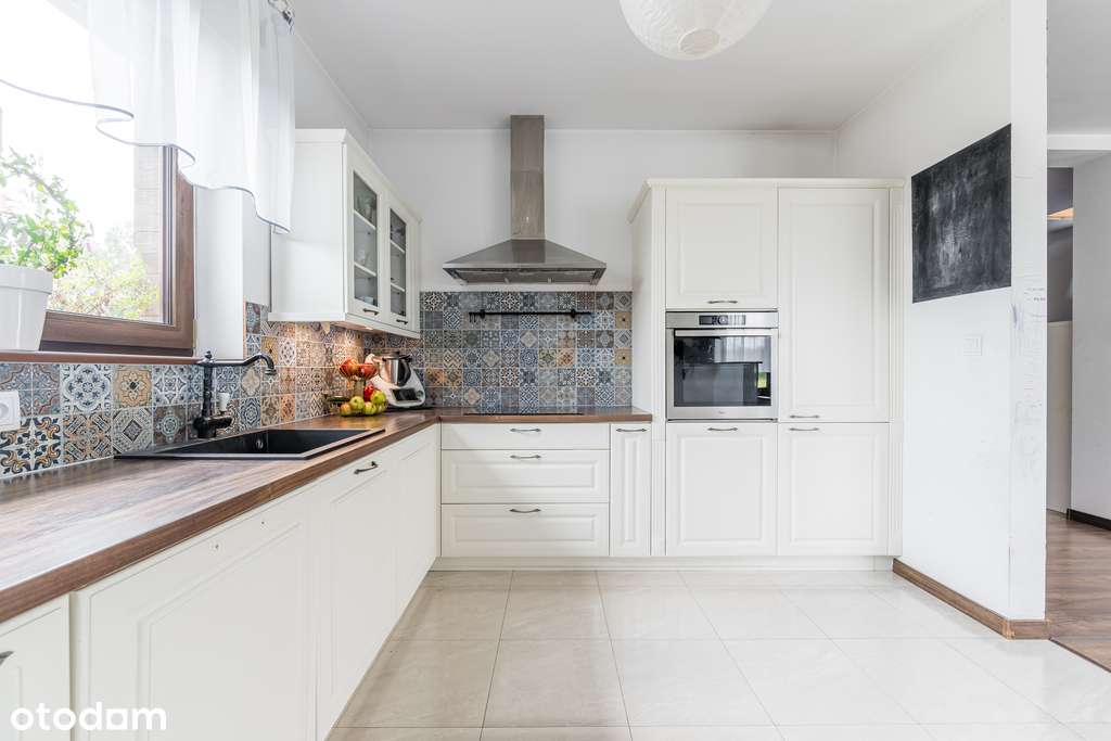 Przestronny dom wolnostojący z ogrodem-5