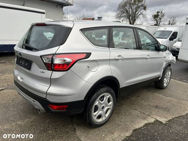 Ford Kuga - 2