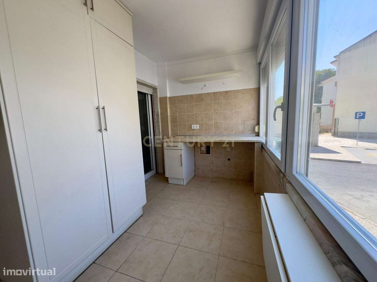 T3 com cave em São Pedro do Estoril – Versatilidade e localização priv-19