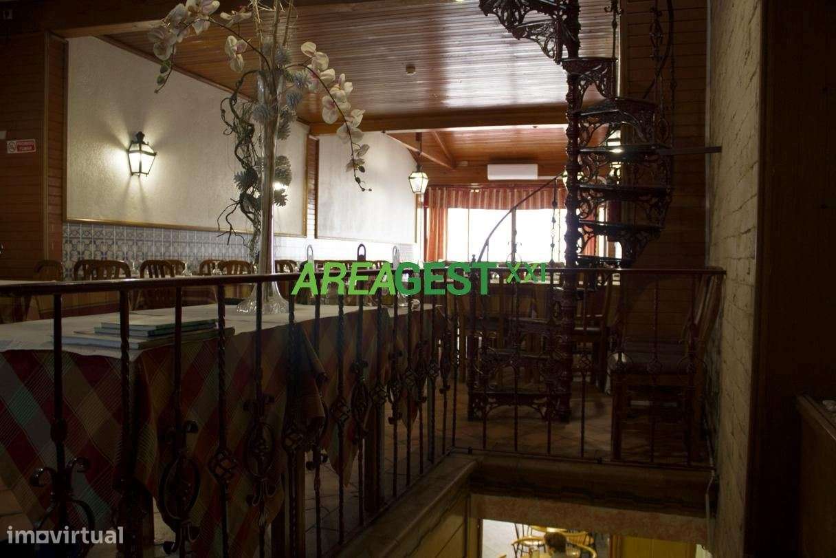 Loja para venda localizada em Vila Franca de Xira - Grande imagem: 3/23