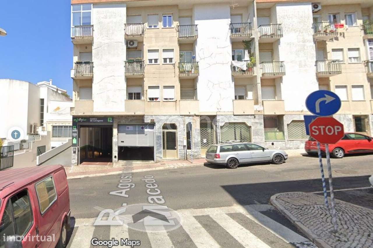 Oportunidade Investimento - Estacionamento para 50 viaturas - Grande imagem: 3/45