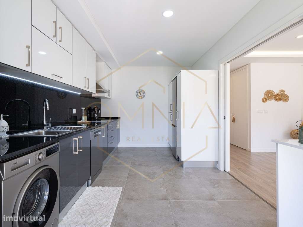 Apartamento T2 Novo com Garagem - Torre da Marinha - Grande imagem: 4/31