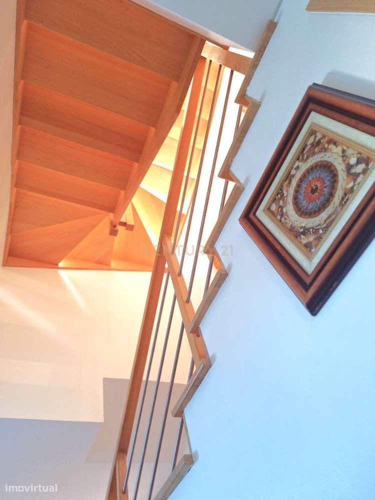 Moradia T3+1 em Alcochete: Luxo e Conforto!-15