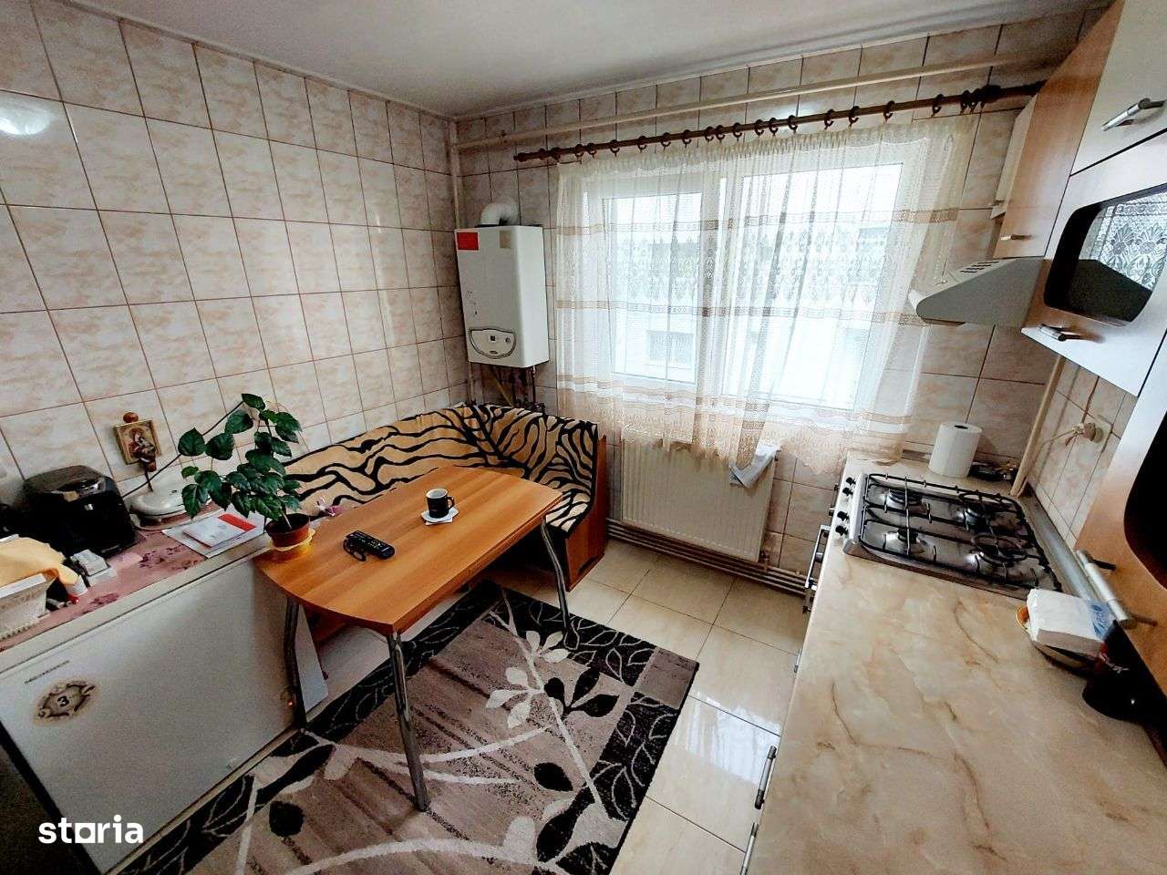 COMISION 0 Ap. 3 camere, semidecomandat, 67 mp. utili, Et. 1,M 11. - Imagine principală: 4/9