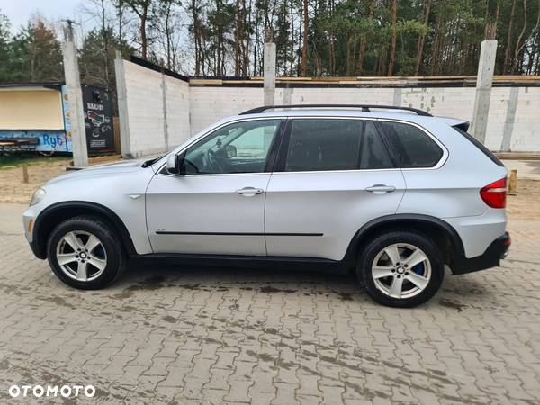 BMW X5 4.8i xDrive - 9