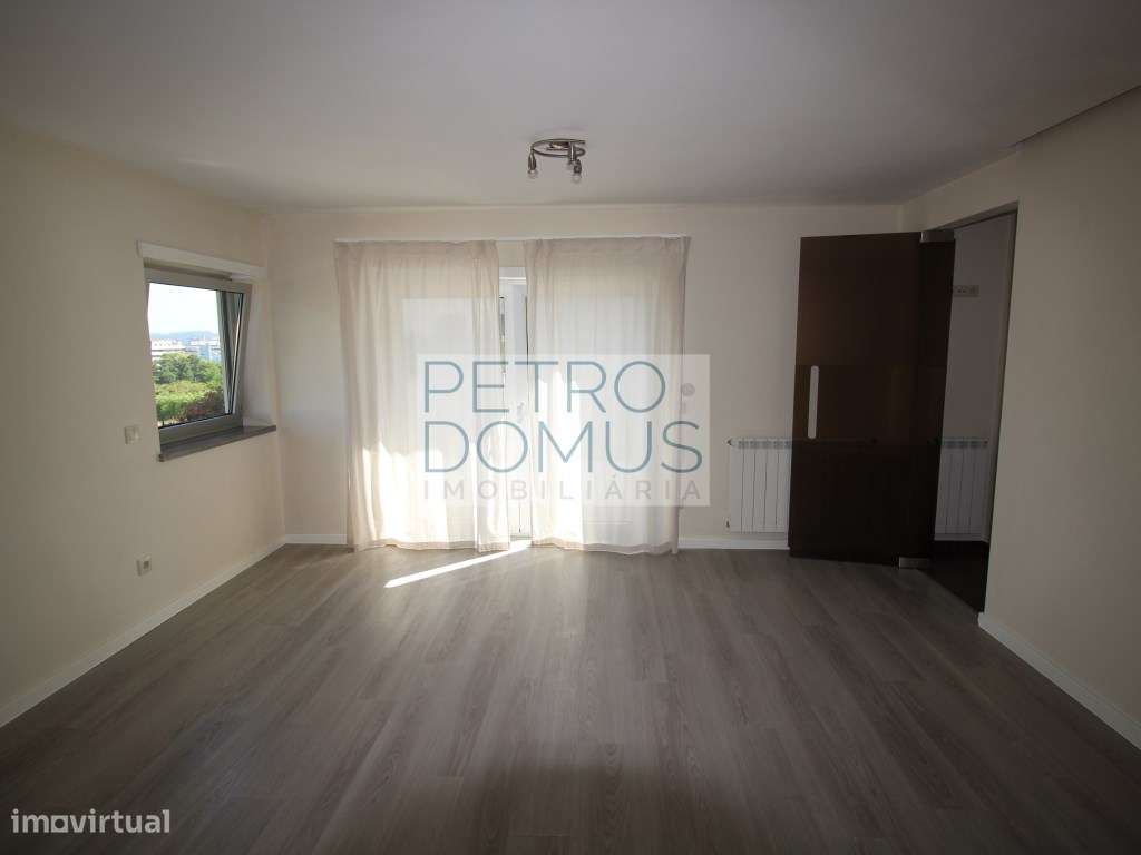 APARTAMENTO T2 CENTRO LEIRIA - Grande imagem: 2/16