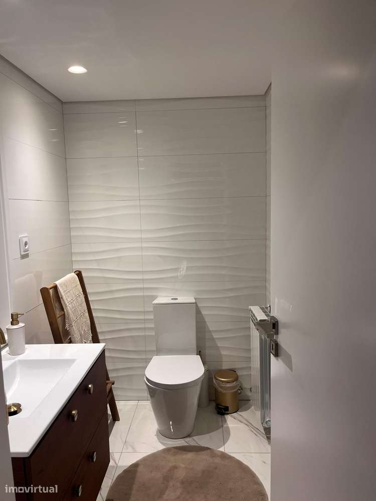 Moradia de Luxo com Piscina borda Infinita e 17.000 m² de Terreno-12