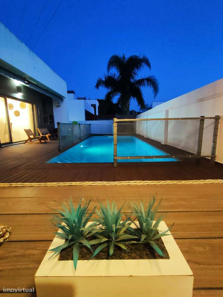 Moradia térrea T3 com Piscina-14