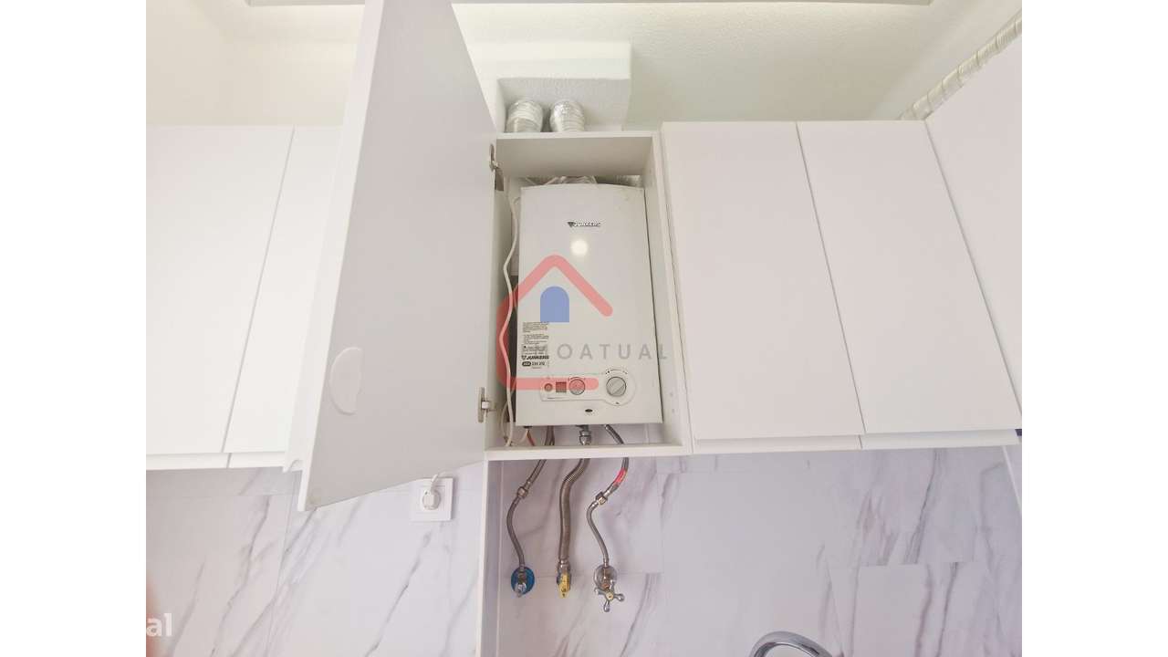 Apartamento T2 na Graça em Lisboa-17