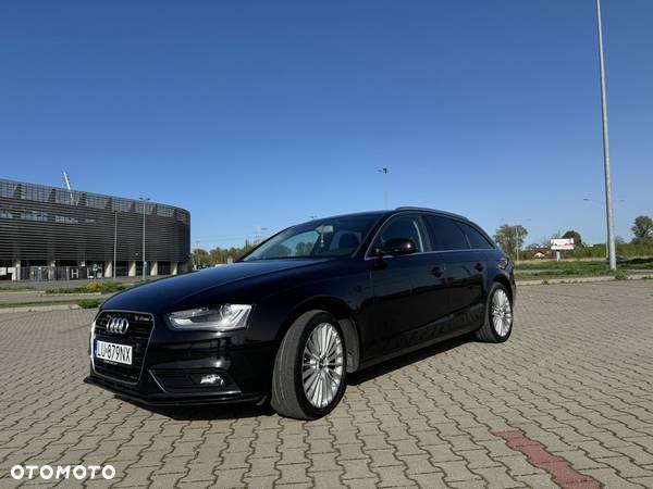 Audi A4 - 1