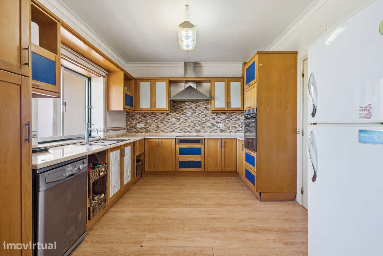 Moradia T3 com piscina e vista campo em Localização Privilegiada-14