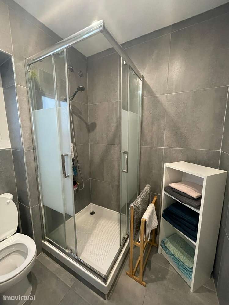 Quarto na Rua Dom Luís de Noronha, 5 Almada - Grande imagem: 4/13