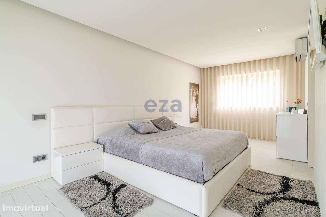 Moradia T5 em Balança, Terras de Bouro.-17