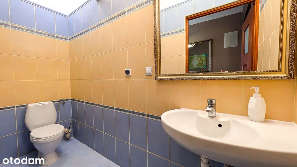 Na sprzedaż duży lokal pod działalność.-14