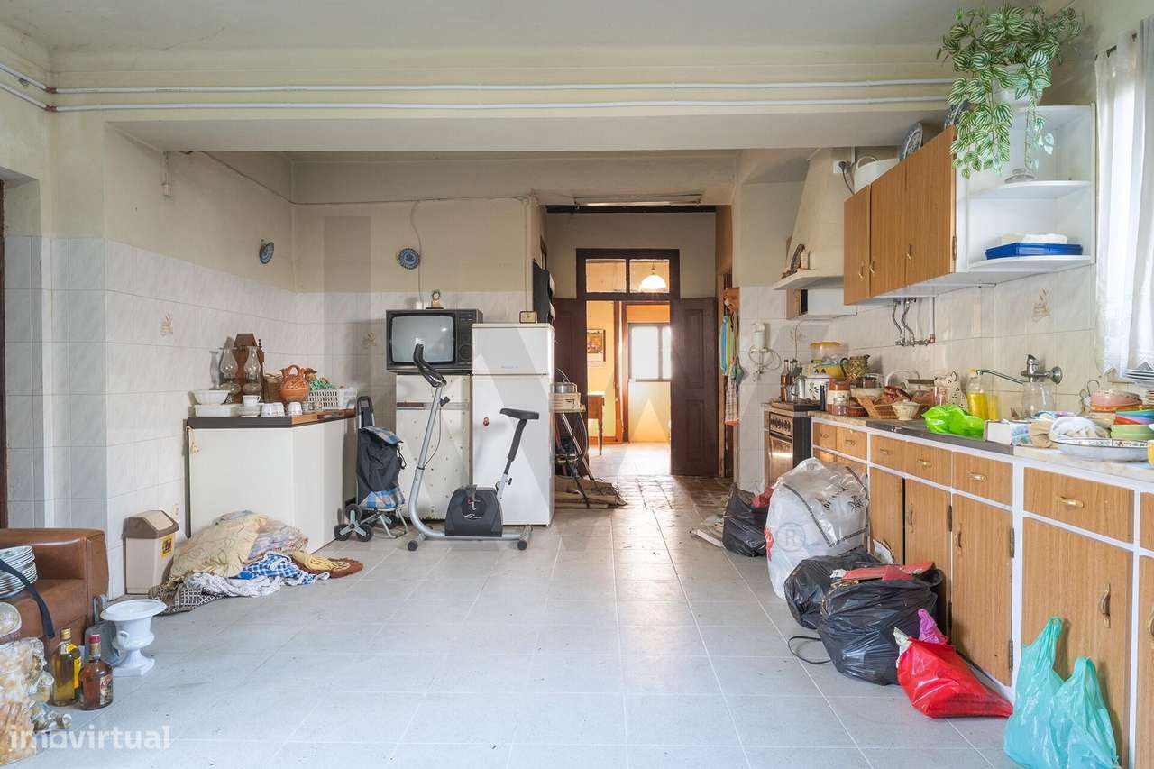 Moradia T10 com Terreno (ÁREA TOTAL 1143m2)  – Arneiro das Milhariças-13