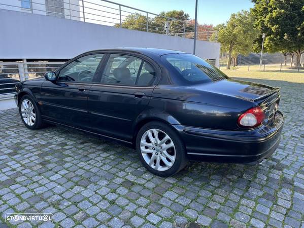 Jaguar X-Type 2.5 Sport - 23