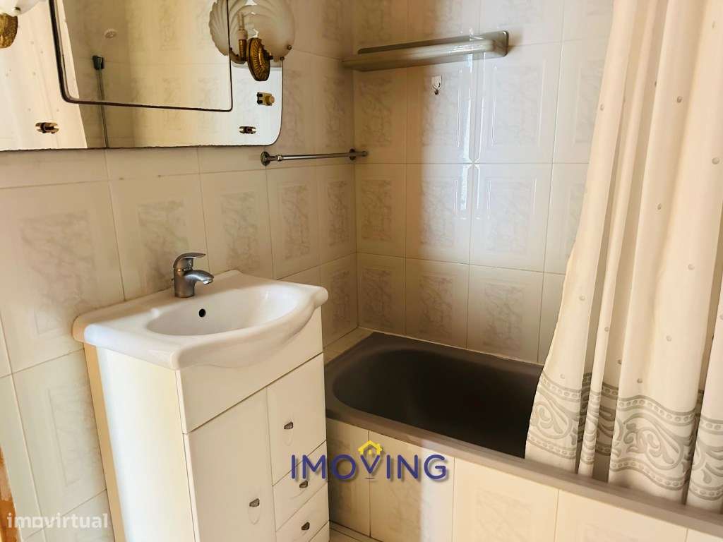Apartamento T2 na Rua Adelina Abranches - Lavradio, Barreiro-6