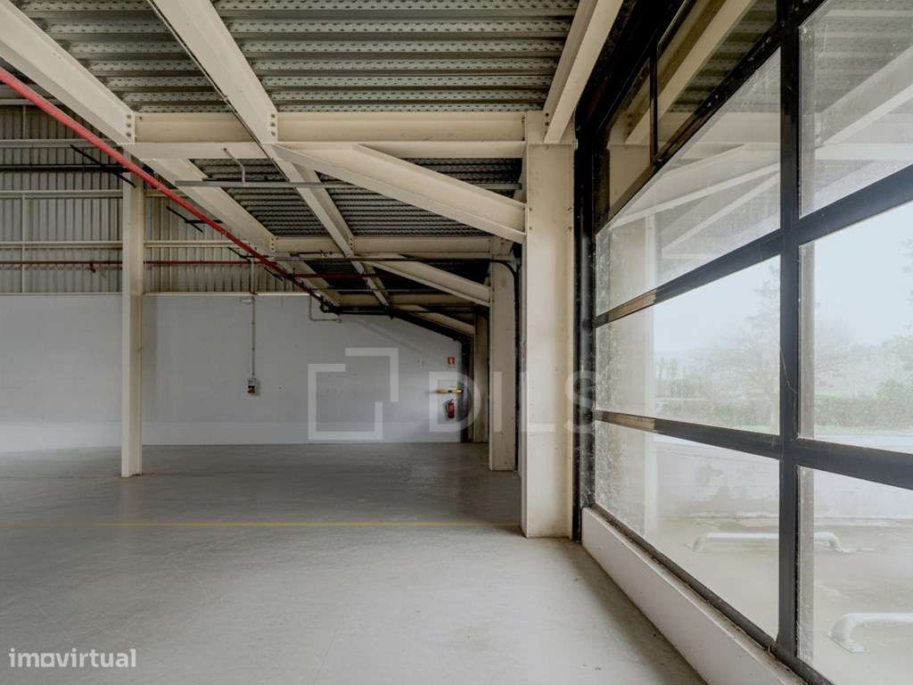 Armazém para arrendar, na Quinta do Arrogela, em Alverca - Grande imagem: 3/26