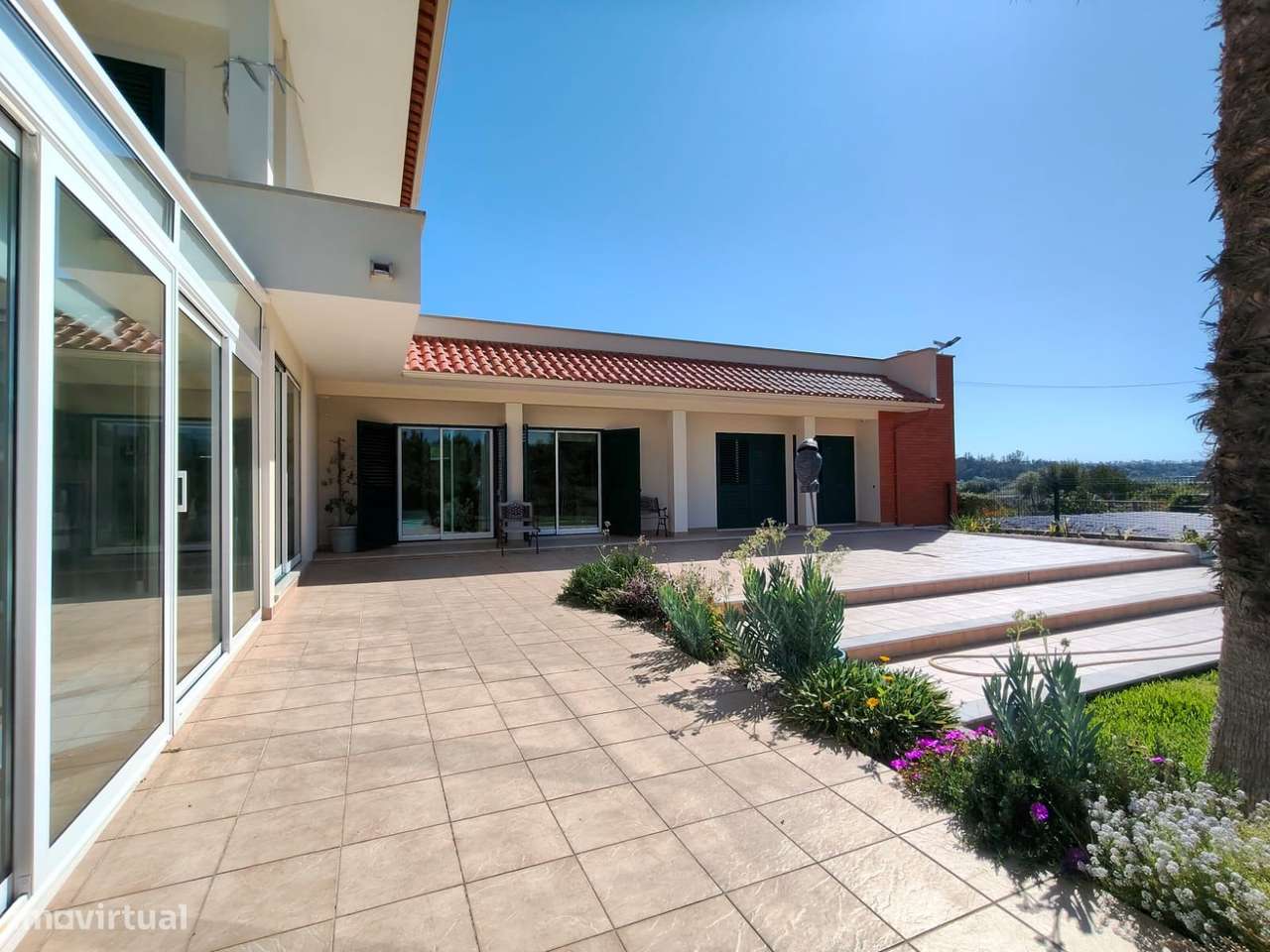 Moradia T5 + 1 / piscina/ terreno / furo / Monte Redondo / Leiria-36