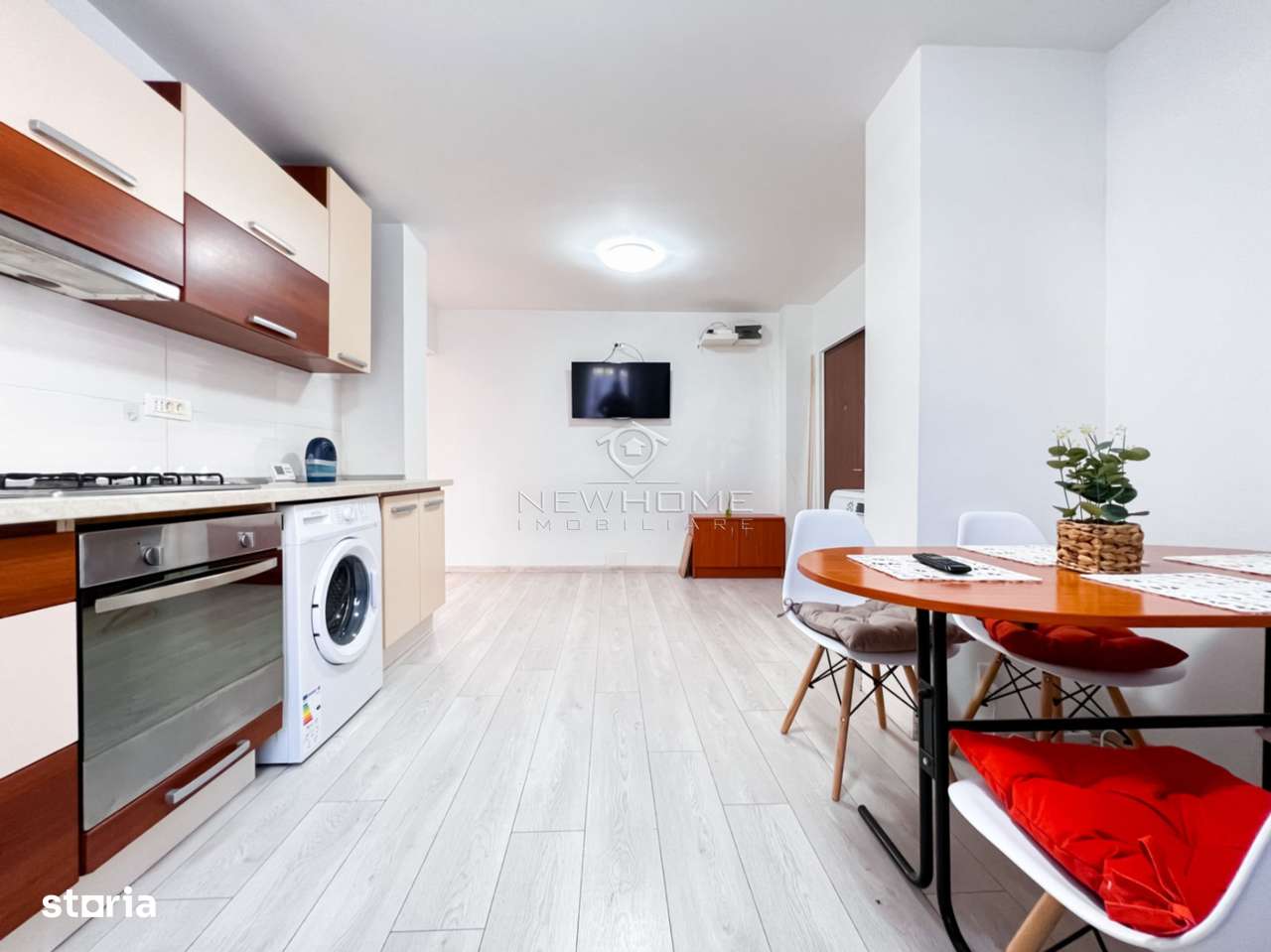 Apartament 2 camere decomandat, zona Iulius Mall-3