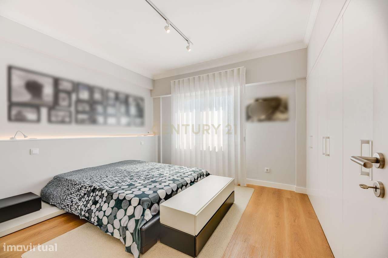 Fantástico T4 Alvalade com varandas, estacionamento e arrecadação-45