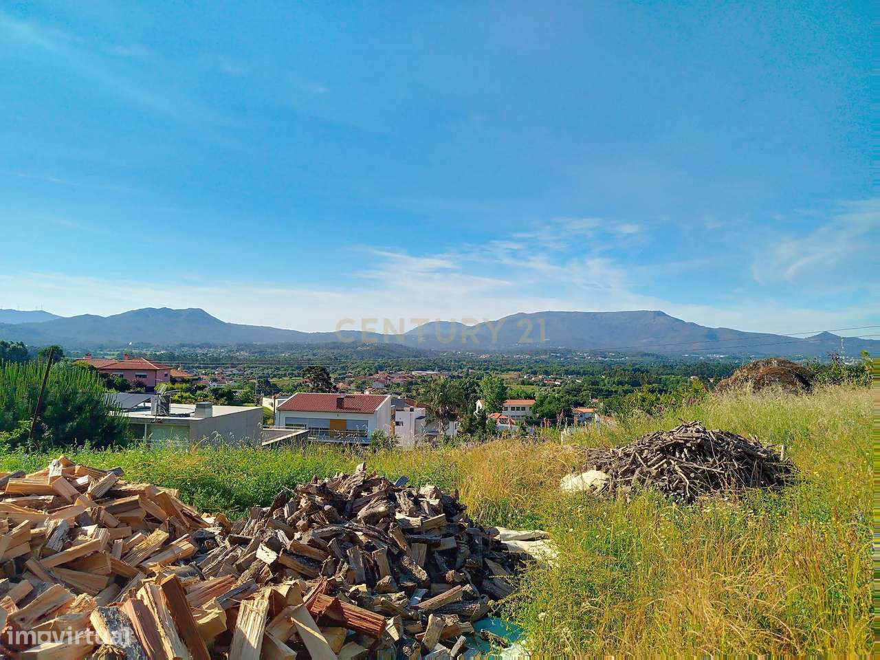 TERRENO DE CONSTRUÇÃO EM DEÃO-7