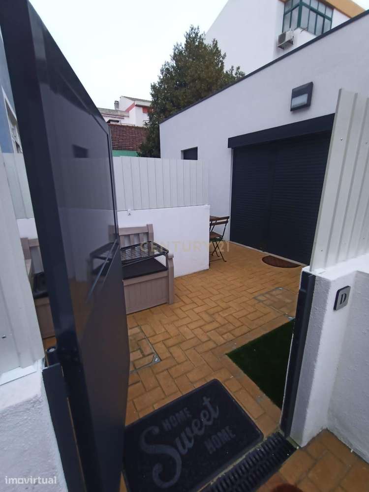 Apartamento T2 semi-novo, no Alto do Seixalinho, Barreiro-28