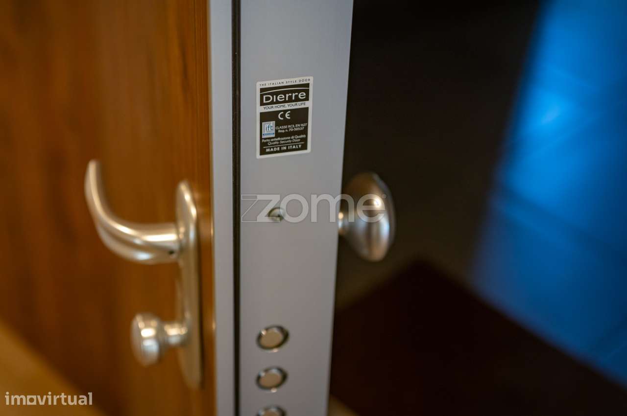 APARTAMENTO T3/ 3 SUÍTES/ CARCAVELOS - Grande imagem: 4/45