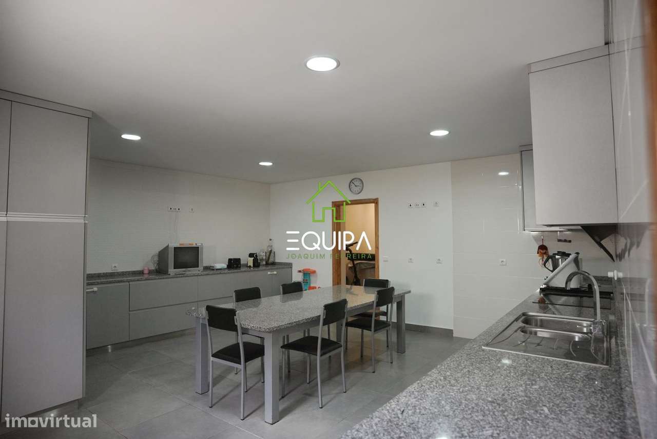 MORADIA ISOLADA T3+T2-25