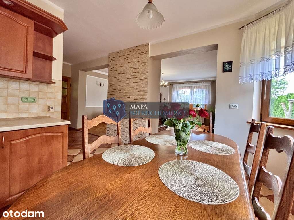 Wygodny dom z pięknym zielonym ogrodem-6