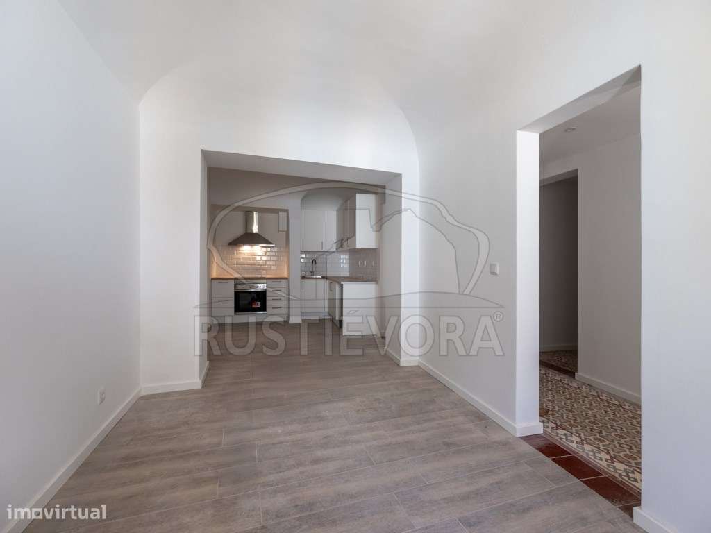 Moradia Unifamiliar T7 com 7 aparelhos de ar-condicionado e com áre... - Grande imagem: 4/28