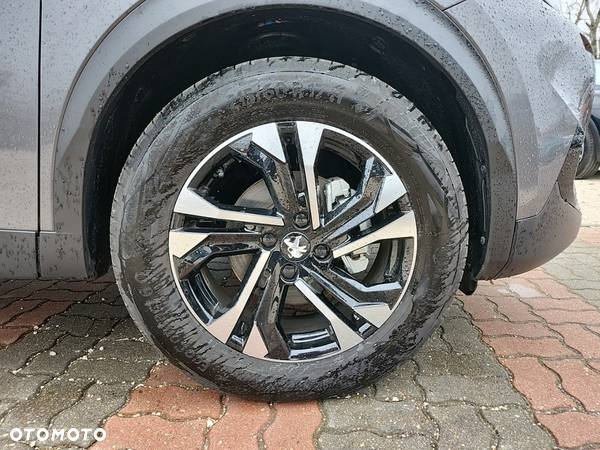 Peugeot 2008 1.2 PureTech Allure Pack S&S EAT8 - 11