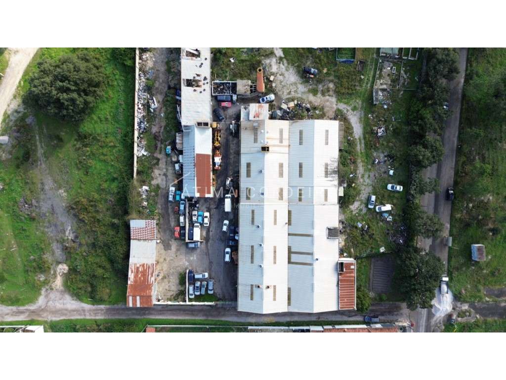 Antiga Fábrica à Venda em Coina - Ideal para Fins Industriais

Es...-5