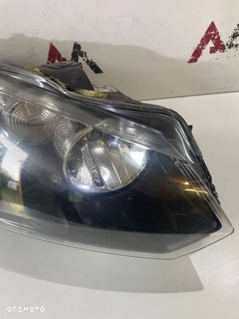 Lampa przednia przód prawa Volkswagen Golf VI - 5