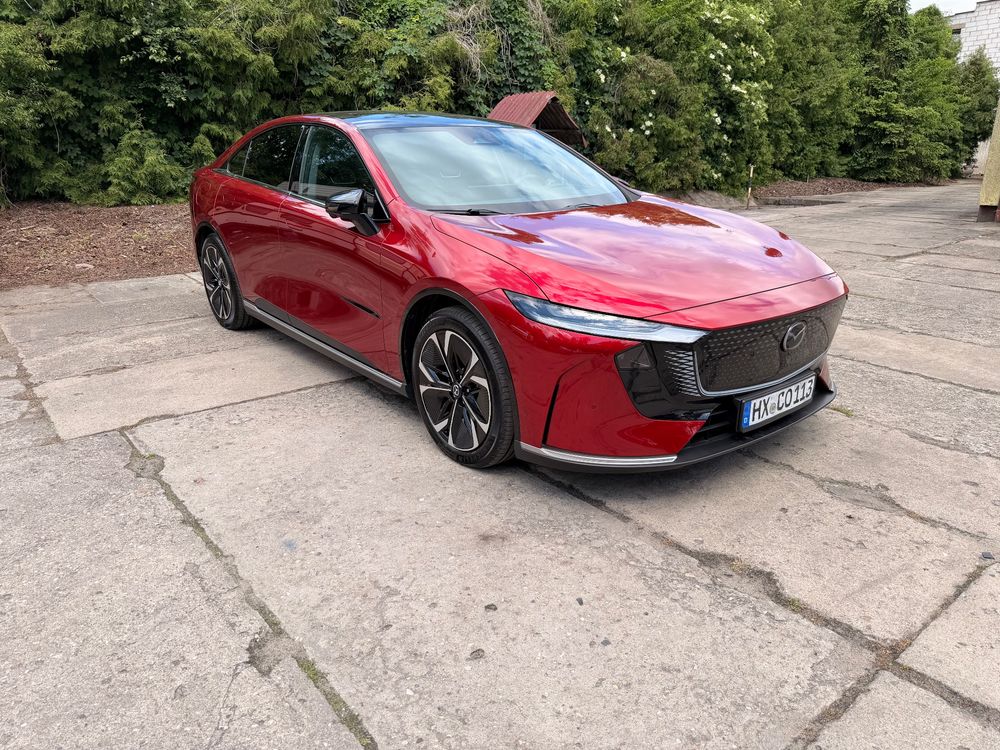 Mazda 6e 2025