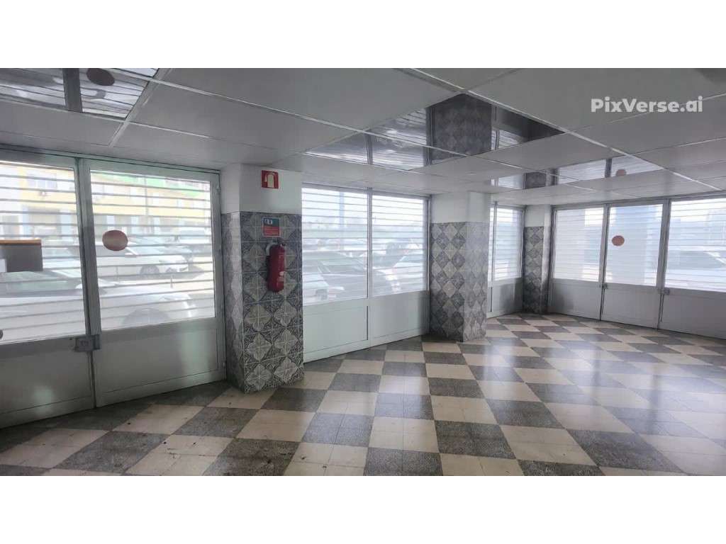 Loja no Centro da Pontinha - Grande imagem: 3/8