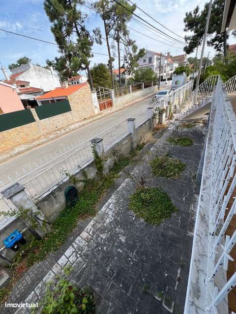 Moradia c/ Garagem, 692m2 de terreno, na Aroeira!-35