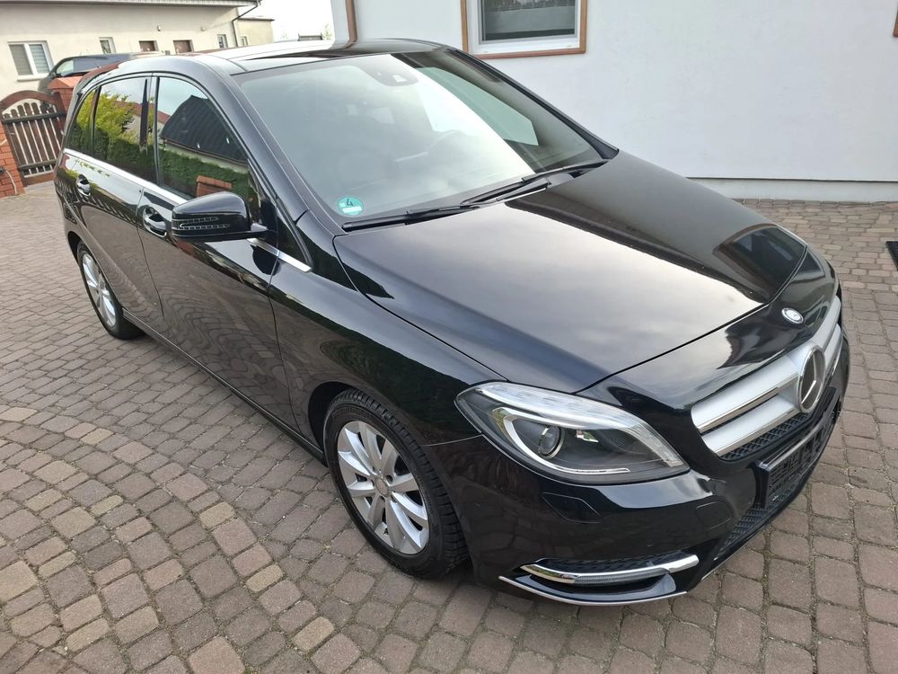 Mercedes-Benz B W246 180 CDI (BlueEFFICIENCY) 7G-DCT 2013