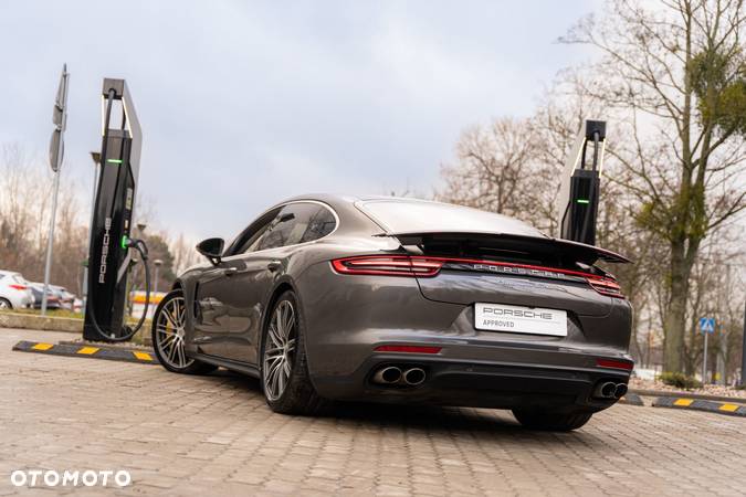 Porsche Panamera Turbo Executive - 34