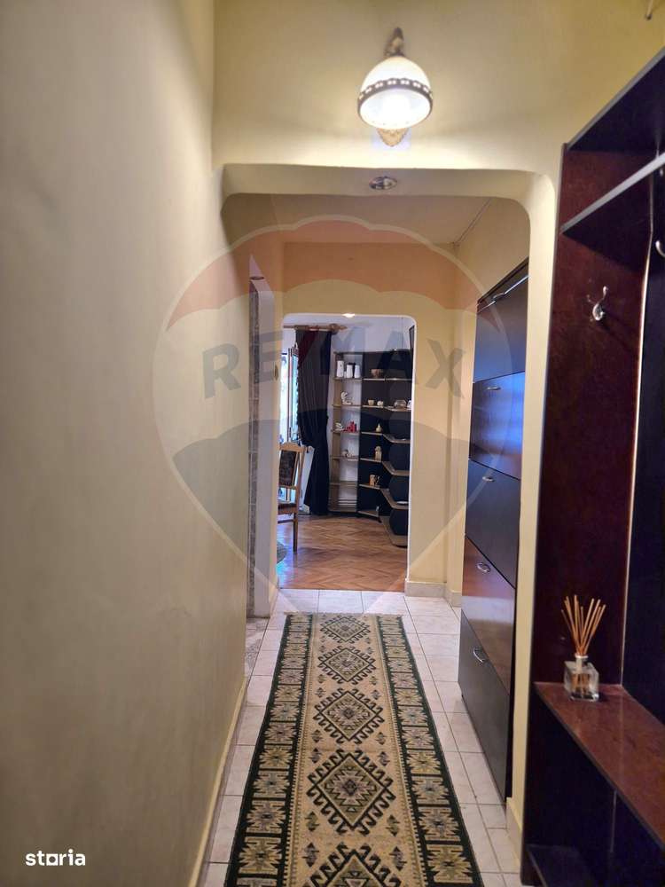 Apartament cu 4 camere de vânzare în zona Central - Imagine principală: 3/13