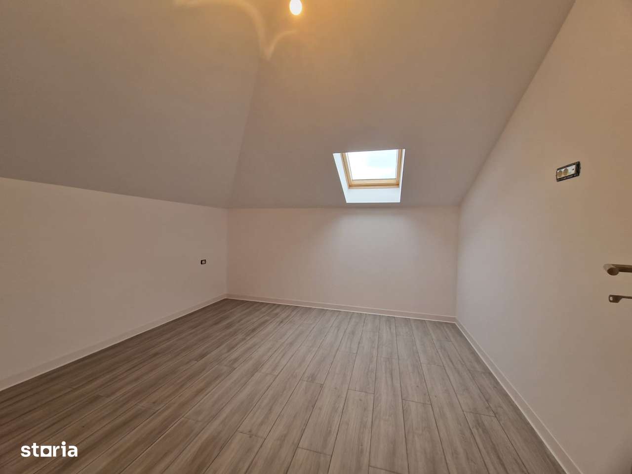 PROPRIETAR! Duplex Remetea Bucovat P+M Pret 104.9000 Euro-13