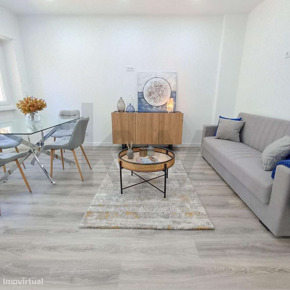 Apartamento T2 com Suíte, Varanda e Boas Áreas – Benfica, Lisboa - Grande imagem: 3/15