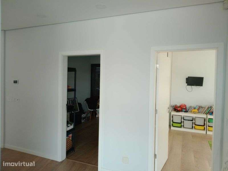 Moradia unifamiliar na Urbanização dos Jardins de Santiago, Setúbal - Grande imagem: 4/12