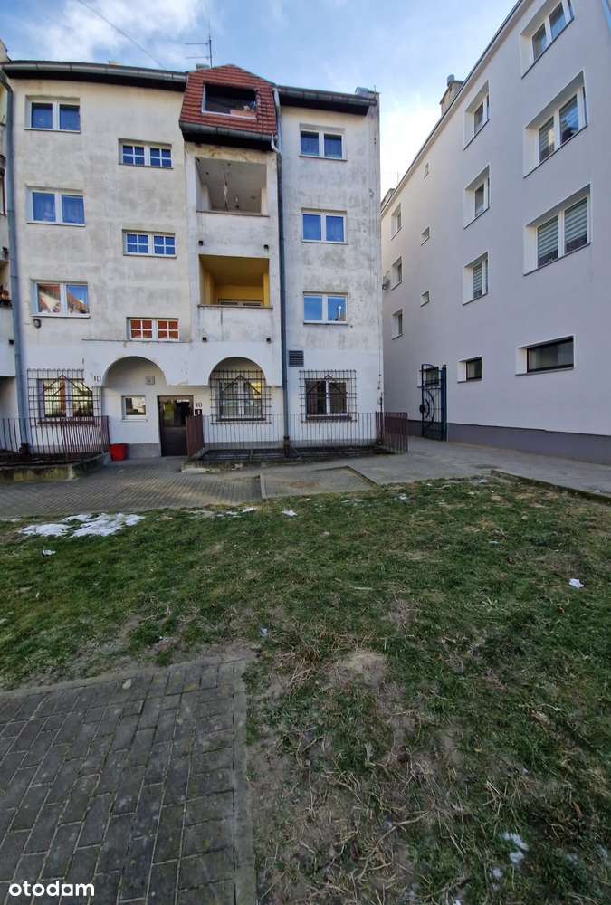 Na sprzedaż mieszkanie w Prudniku ul. Damrota 63m2 Cena 249 500 zł-1