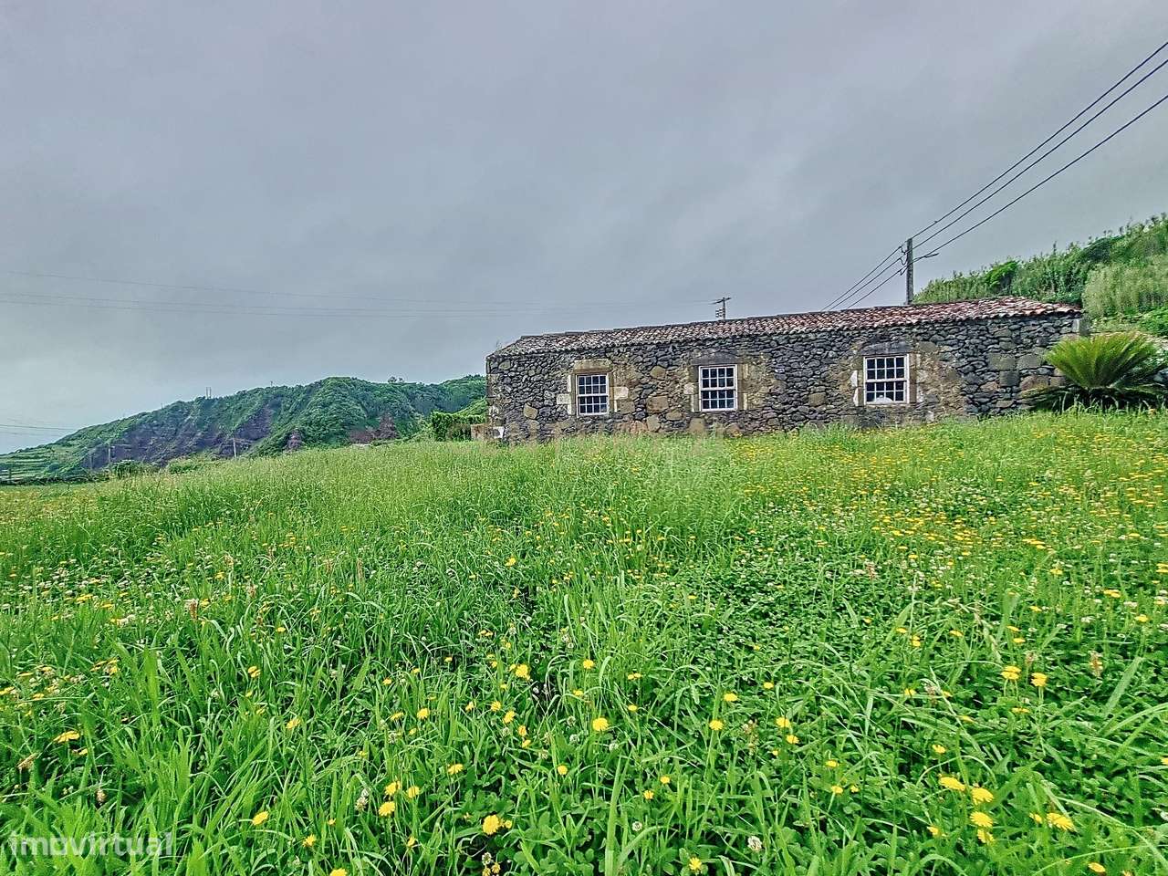 Propriedade com Casas em Pedra Rústica - Oportunidade - Grande imagem: 4/24