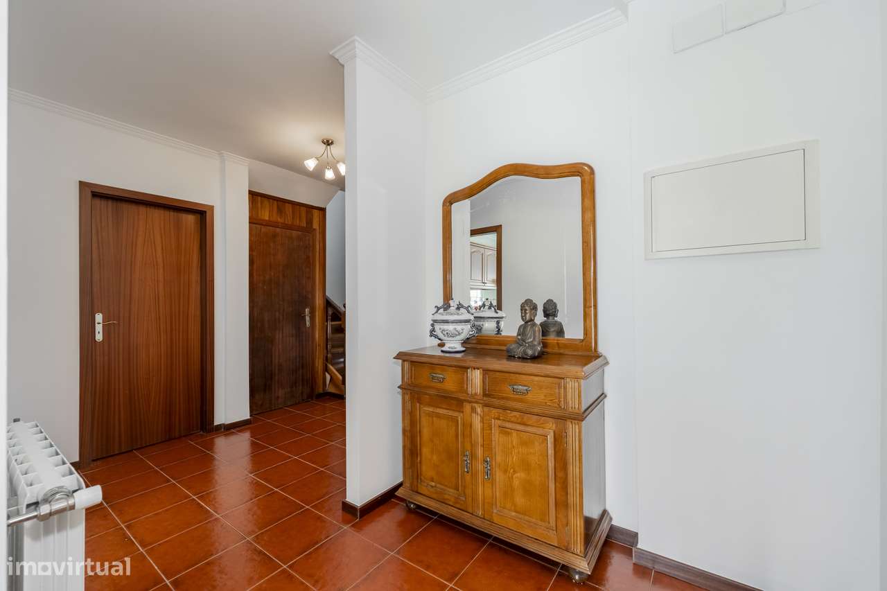 Moradia T4 para venda em Ponte da Barca, Vila Nova de Muía-17