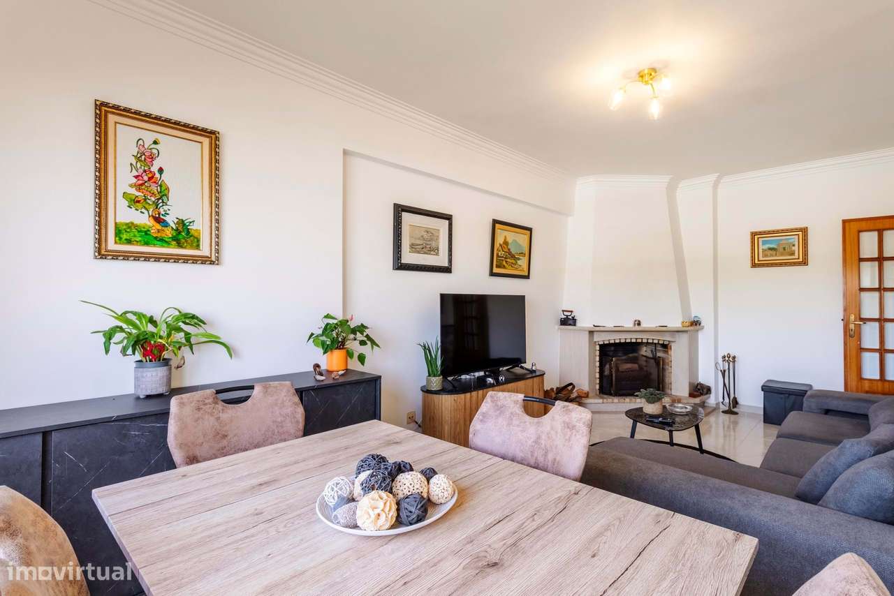 Apartamento T2 c/ Varanda no Casal do Cotão, Sintra-7