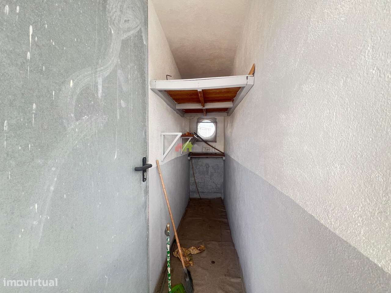 Apartamento T3 com 2 Wc´s e arrecadação-14