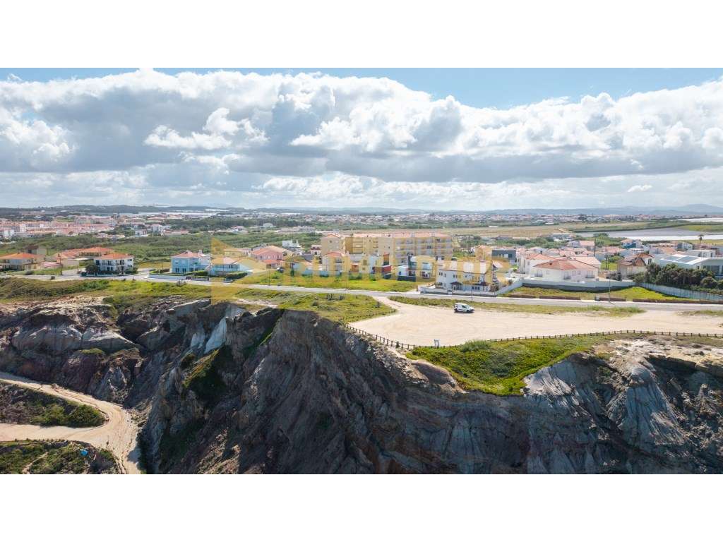 Exclusivo T2 com Vista Mar em Santa Cruz Elegância, Conforto e Loca...-25